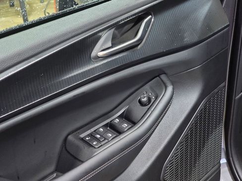 New 2025 Jeep Grand Cherokee L Laredo image 35