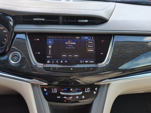 Used 2021 Cadillac XT6 Premium Luxury FWD image 15