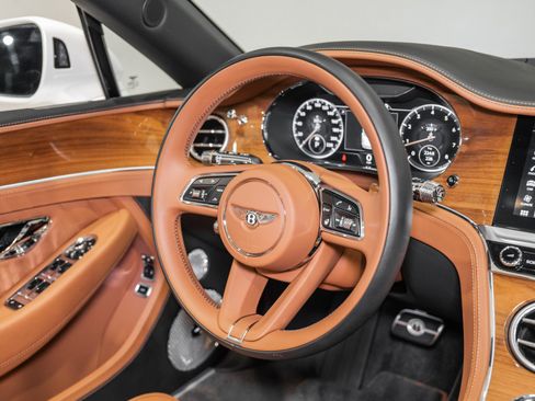 New 2024 Bentley Continental GT V8 AWD/4WD image 27
