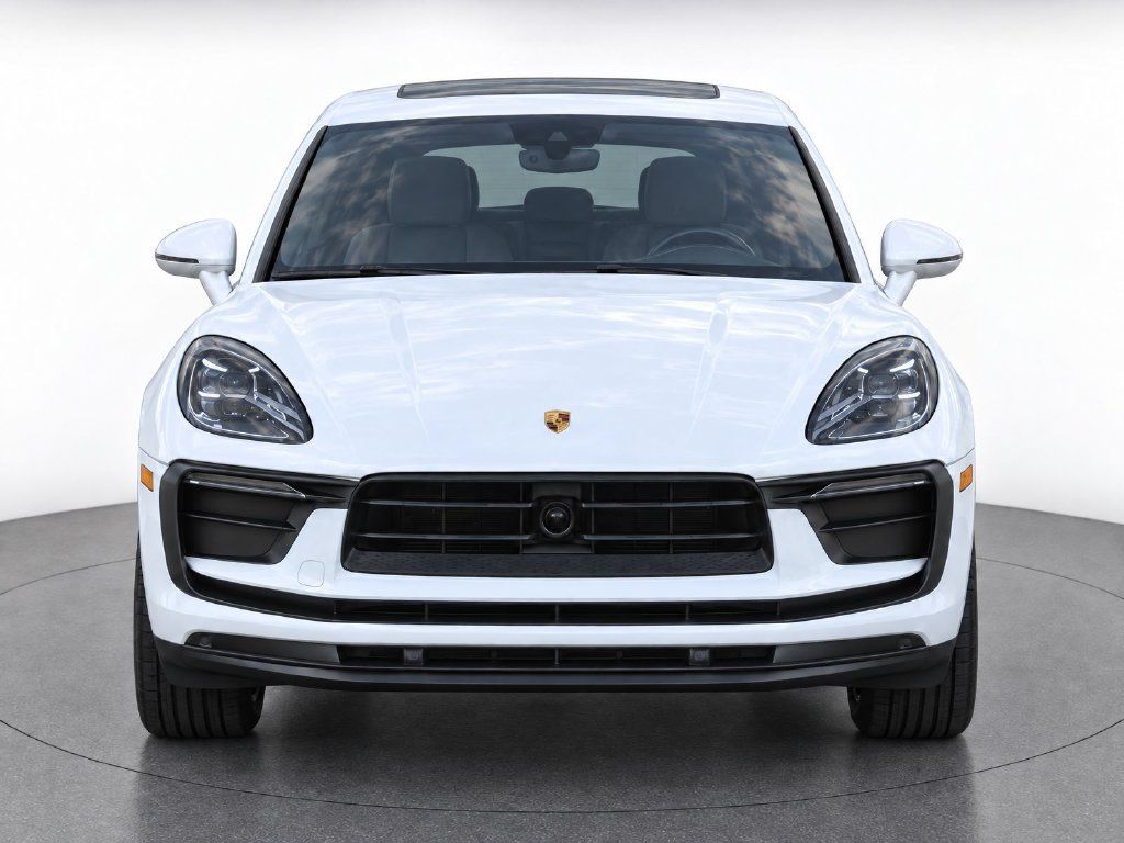 Certified 2023 Porsche Macan AWD/4WD image 8