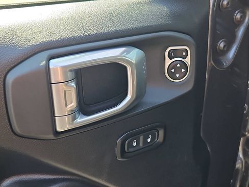 Used 2023 Jeep Wrangler Sport AWD/4WD image 11