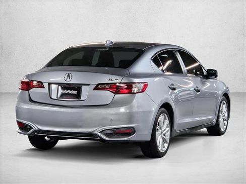 Used 2017 Acura ILX w/ Premium Package image 5