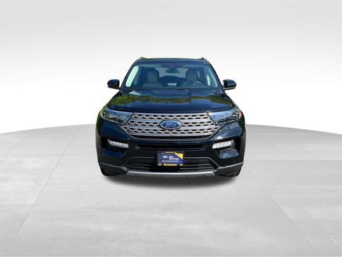 Certified 2023 Ford Explorer Limited w/ Limited Technology Package AWD/4WD image 4