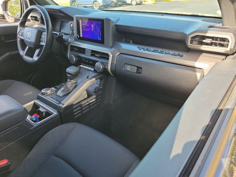 Used 2024 Toyota Tacoma SR5 AWD/4WD image 13