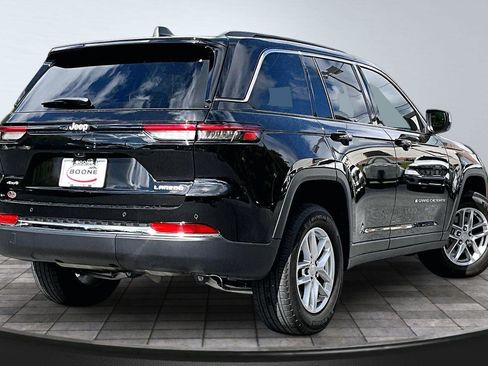 Certified 2024 Jeep Grand Cherokee Laredo X w/ Luxury Tech Group I AWD/4WD image 13