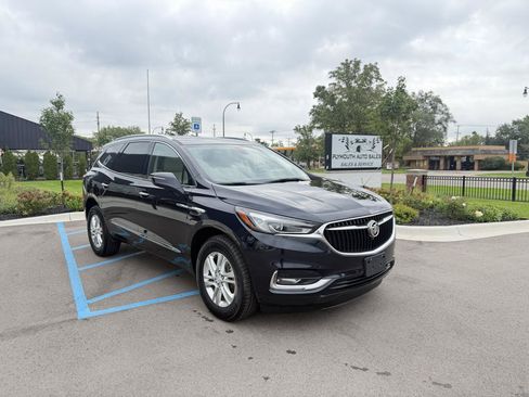 Used 2020 Buick Enclave Essence w/ LPO, Floor Liner Package FWD image 3