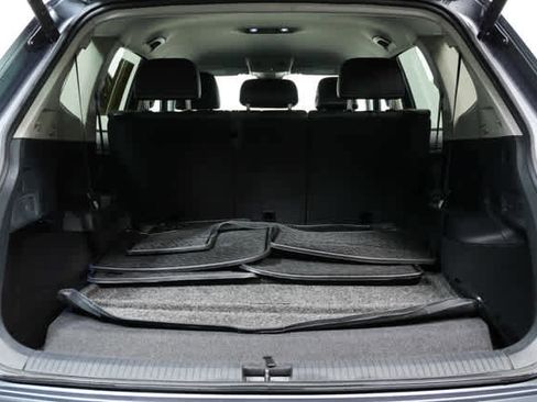 Used 2024 Volkswagen Tiguan SE FWD image 28