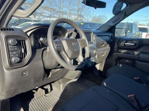 Used 2020 Chevrolet Silverado 1500 Custom Trail Boss w/ Custom Convenience Package image 8