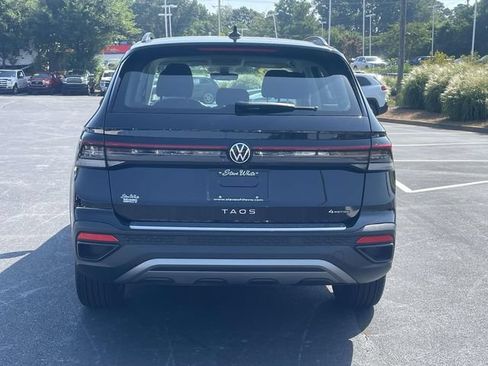 Used 2025 Volkswagen Taos S AWD/4WD image 6
