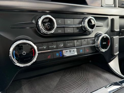 Certified 2023 Ford F150 Platinum w/ Equipment Group 701A High image 25