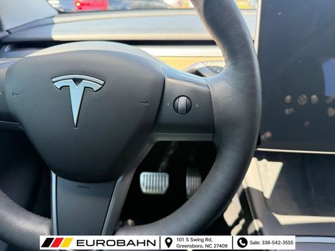 Used 2022 Tesla Model Y Long Range AWD/4WD image 37