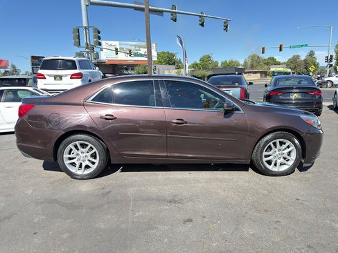 Used 2015 Chevrolet Malibu LT w/ Power Convenience Package FWD image 9