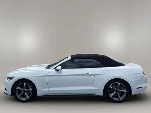 Used 2015 Ford Mustang Convertible w/ Equipment Group 051A RWD image 4