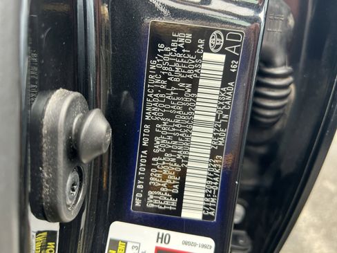 Used 2016 Toyota Corolla S image 28