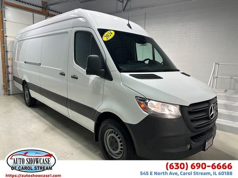 Used 2024 Mercedes-Benz Sprinter 2500 image 1