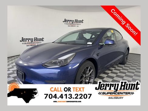 Used 2023 Tesla Model 3 Standard Range RWD image 1