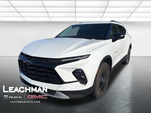 Used 2024 Chevrolet Blazer LT w/ Midnight/Sport Edition FWD image 8