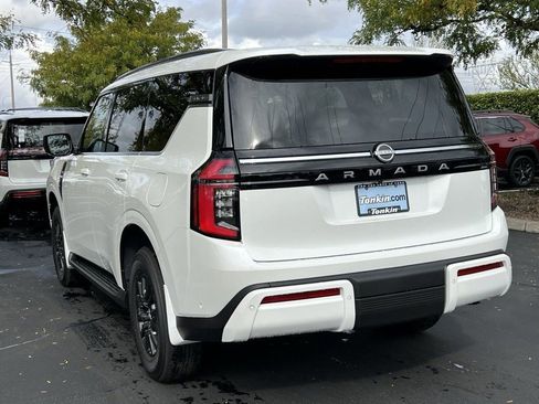 New 2026 Nissan Armada SV image 4