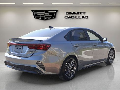 Used 2023 Kia Forte GT-Line w/ GT-Line Premium Package FWD image 5
