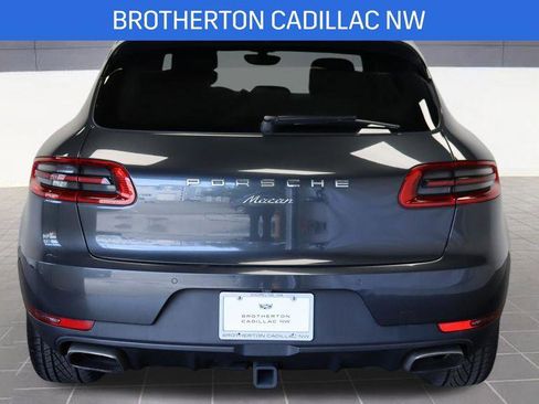 Used 2017 Porsche Macan image 16