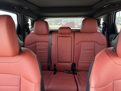 Used 2023 Kia Sportage SX image 32