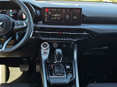 Used 2024 Dodge Hornet R/T image 25