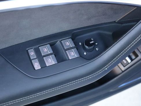 Used 2022 Audi RS 7 Sportback w/ RS 7 Executive Package image 36