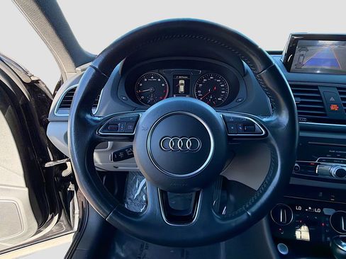 Used 2018 Audi Q3 2.0T Premium image 38