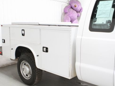 Used 2015 Ford F350 XL image 3