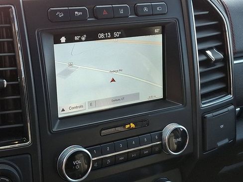 Used 2019 Ford Expedition Limited w/ Equipment Group 303A AWD/4WD image 19