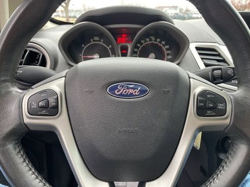 Used 2013 Ford Fiesta SE image 22