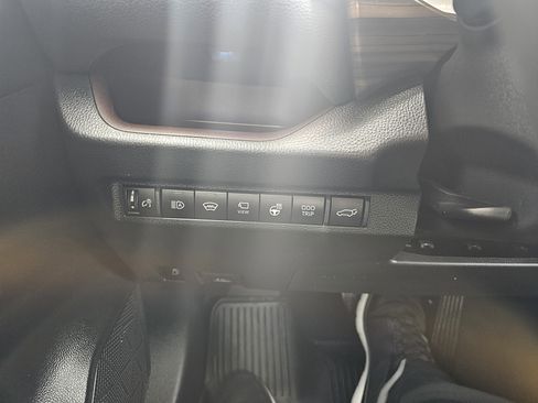 Used 2023 Toyota RAV4 Limited image 25