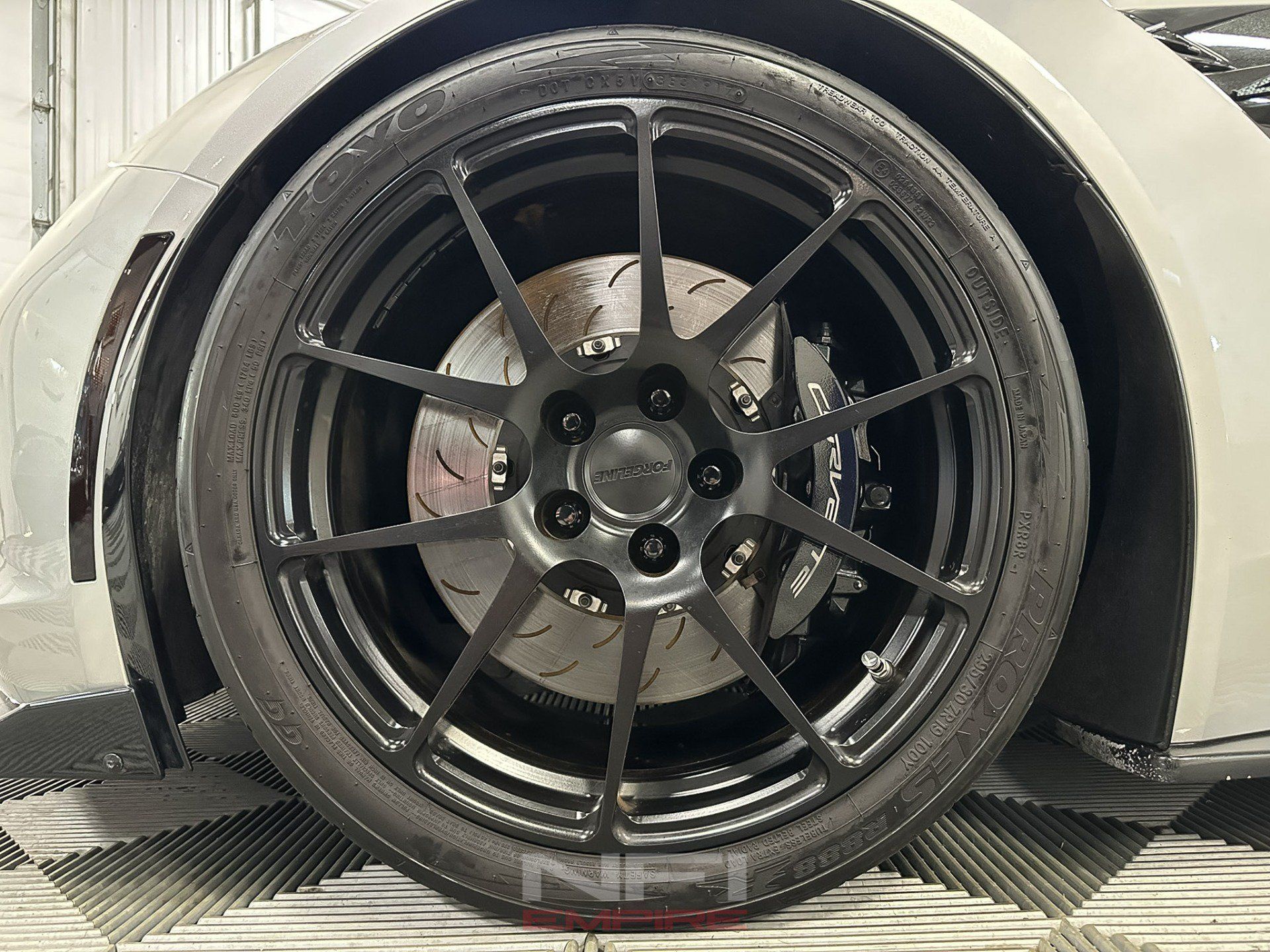 Used 2014 Chevrolet Corvette Stingray Convertible w/ 3LT Preferred Equipment Group RWD image 21