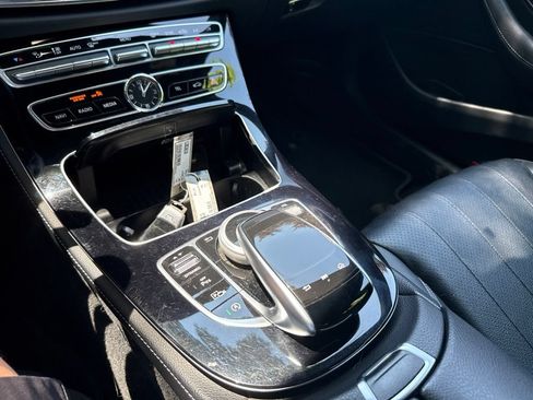 Used 2018 Mercedes-Benz E 400 4MATIC Sedan image 18