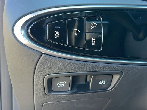 Used 2025 Genesis GV70 2.5T image 25