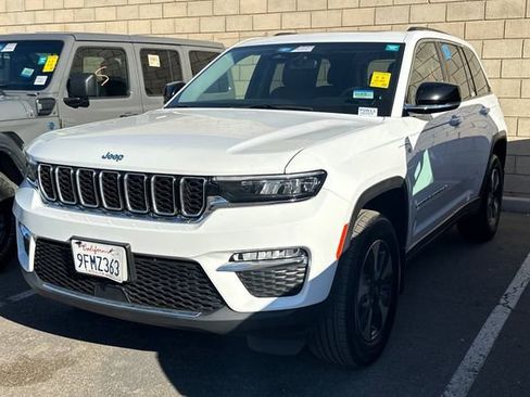 Used 2022 Jeep Grand Cherokee Limited 4xe w/ MOPAR Finishing Package image 5