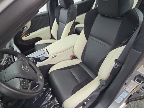 Used 2025 Lexus LS 500 F Sport AWD/4WD image 15