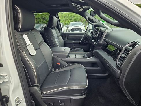 New 2026 RAM 2500 Limited AWD/4WD image 16