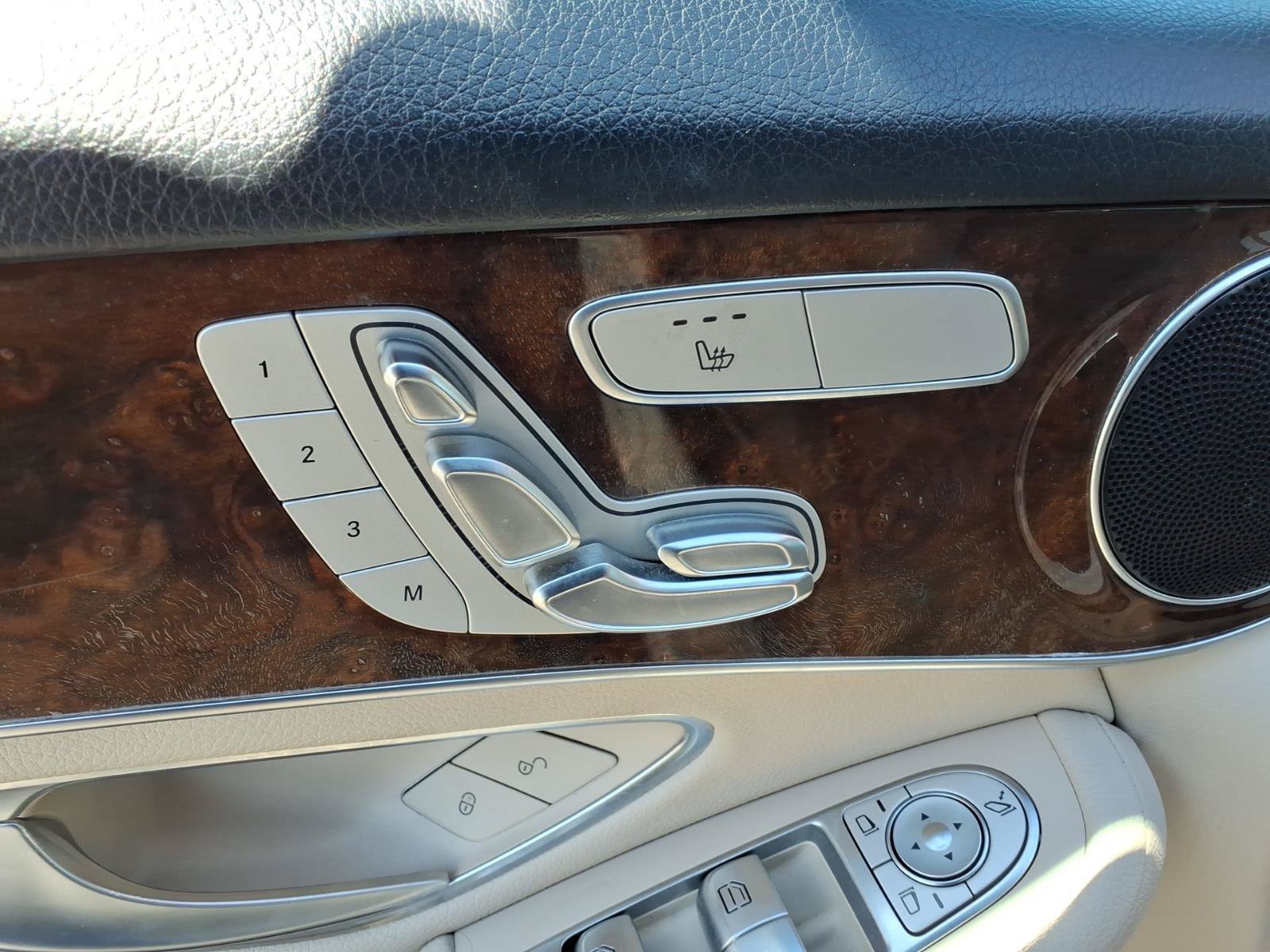 Used 2019 Mercedes-Benz GLC 300 4MATIC image 17