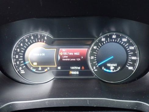 Used 2019 Ford Explorer Platinum image 29