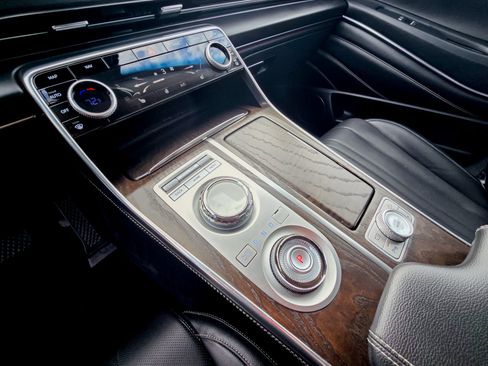 Used 2024 Genesis GV80 2.5T image 20