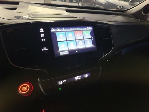 Used 2019 Honda Pilot Elite image 10