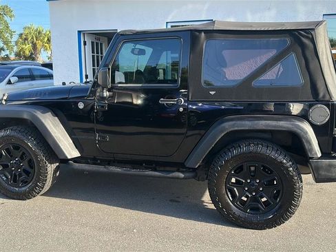 Used 2015 Jeep Wrangler Sport AWD/4WD image 12
