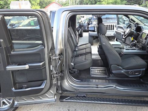 Used 2017 Ford F150 XLT w/ Equipment Group 302A Luxury AWD/4WD image 31