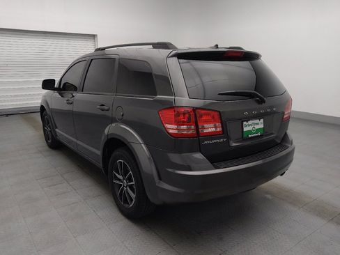 Used 2018 Dodge Journey SE w/ Connectivity Group FWD image 5