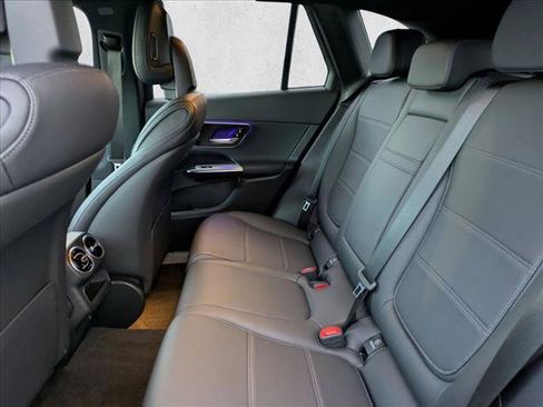 Certified 2025 Mercedes-Benz GLC 300 image 20