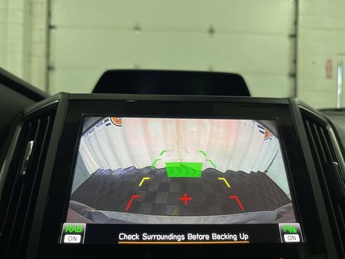 Used 2021 Subaru Crosstrek Hybrid w/ Moonroof Package w/Navigation image 28