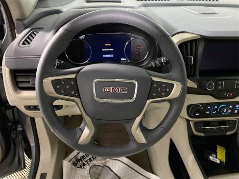 Used 2023 GMC Terrain Denali image 14