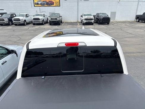 Used 2018 Ford F150 Lariat w/ Equipment Group 502A Luxury AWD/4WD image 12