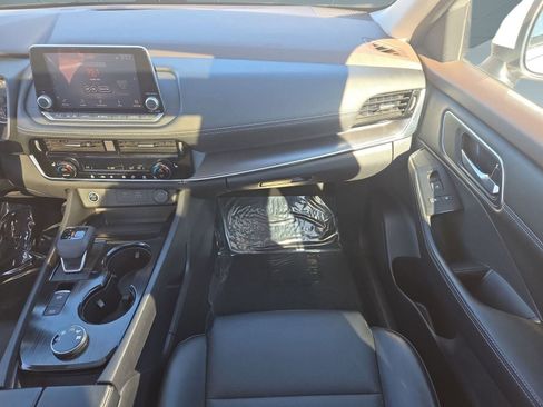 Used 2021 Nissan Rogue SV w/ Premium Package image 28